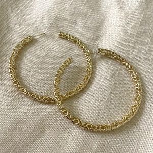 Kendra Scott Maggie Earrings in Gold